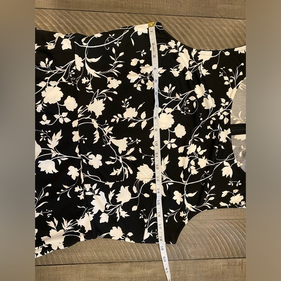 Talbots sleeves floral fit and flare dress with pockets - Picture 6 of 7